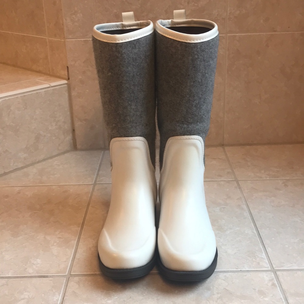 Genuine UGG Rainboots